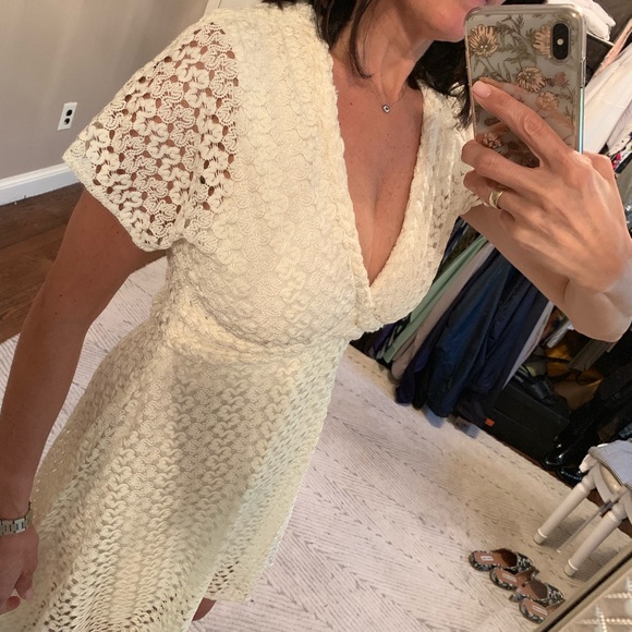 Cream colored lace overlay dress by Sky - Picture 3 of 6